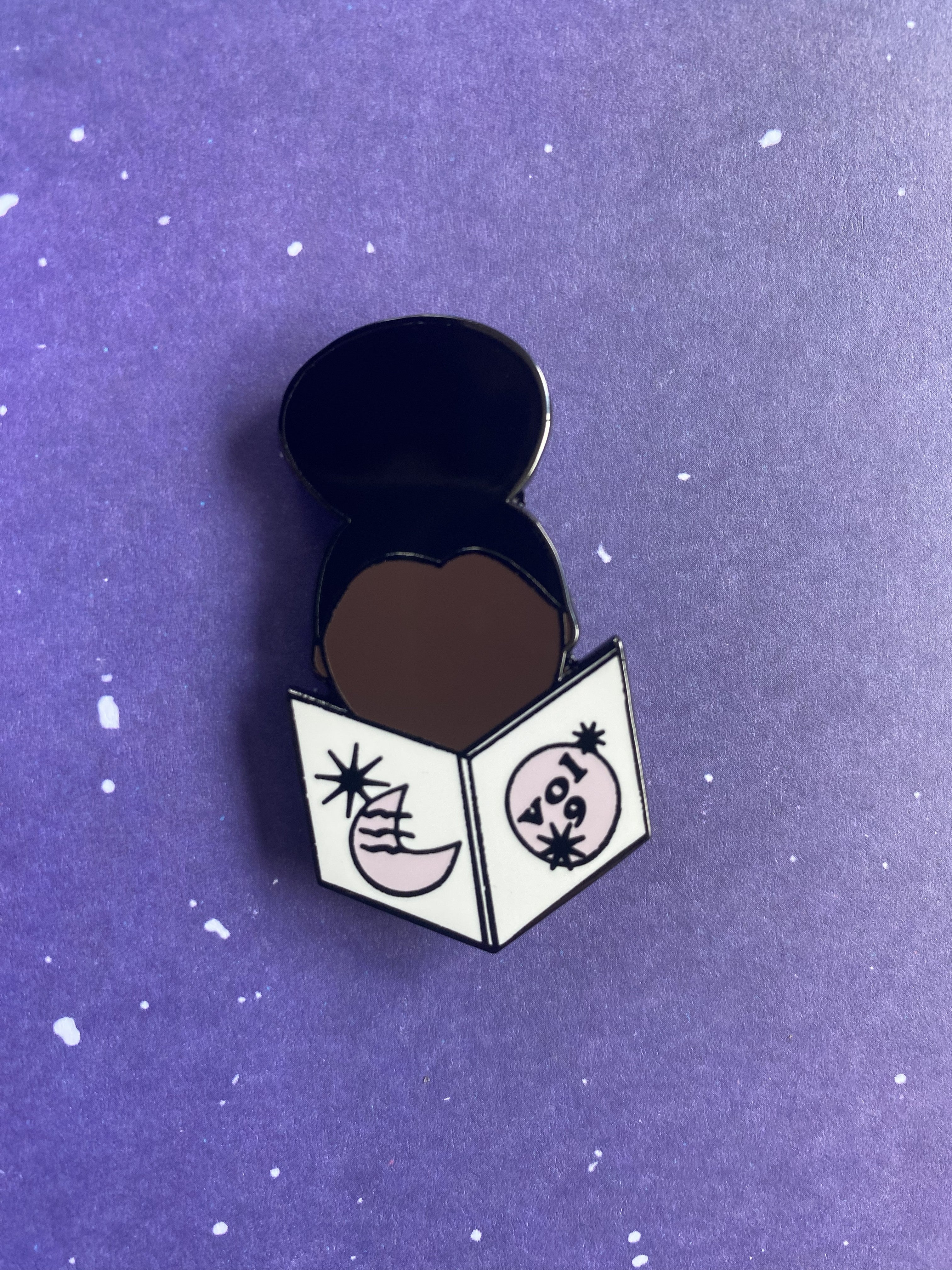 Nya Reads 9 Enamel Pin (Manga Lovers Collection) 2" Tall